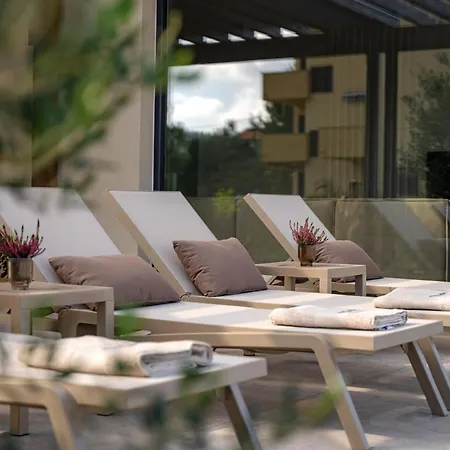 Courtside Luxury Dalmatia Dobropoljana