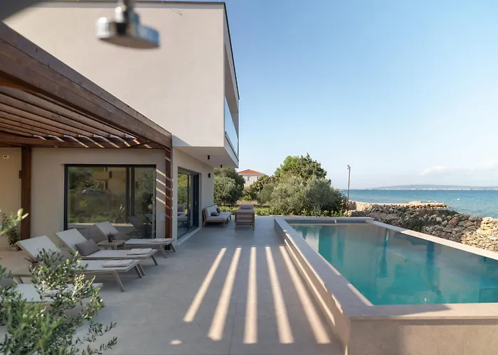 Courtside Luxury Dalmatia *