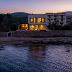 Courtside Luxury Dalmatia *
