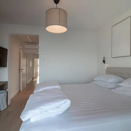 Courtside Luxury Dalmatia Villa *