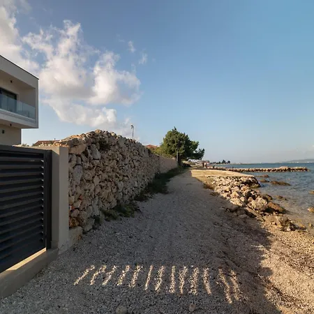 Courtside Luxury Dalmatia Villa *