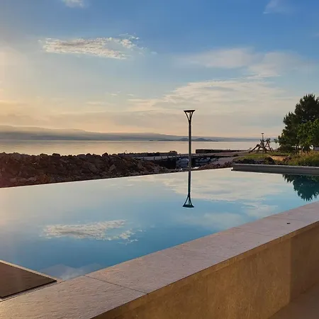 Courtside Luxury Dalmatia Vila *