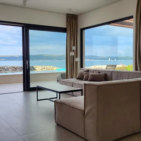 Courtside Luxury Dalmatia *
