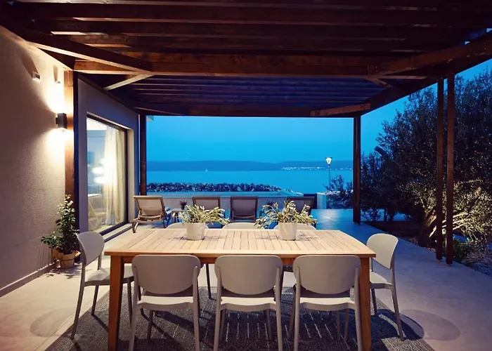 Courtside Luxury Dalmatia Vila