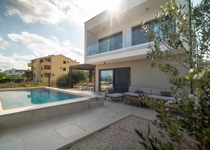Courtside Luxury Dalmatia Villa