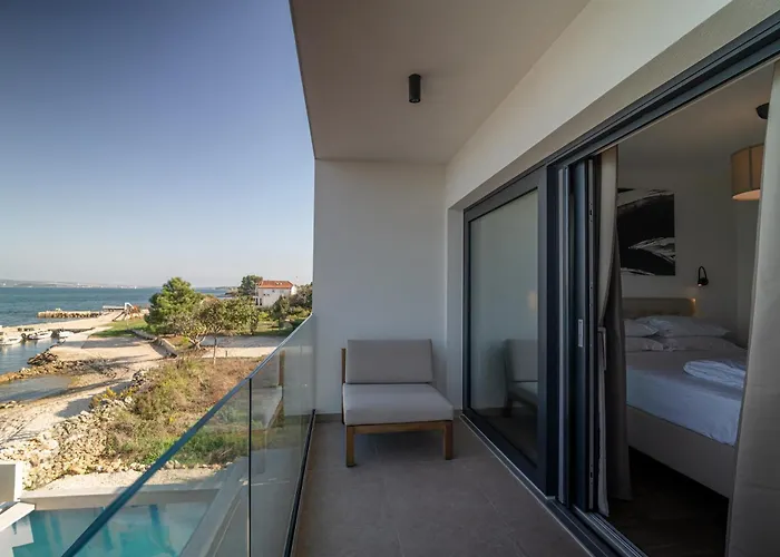 Courtside Luxury Dalmatia Dobropoljana