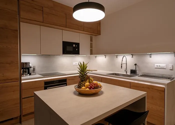 Courtside Luxury Dalmatia Vila *