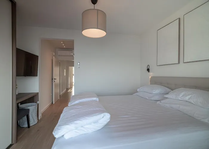 Courtside Luxury Dalmatia Vila *