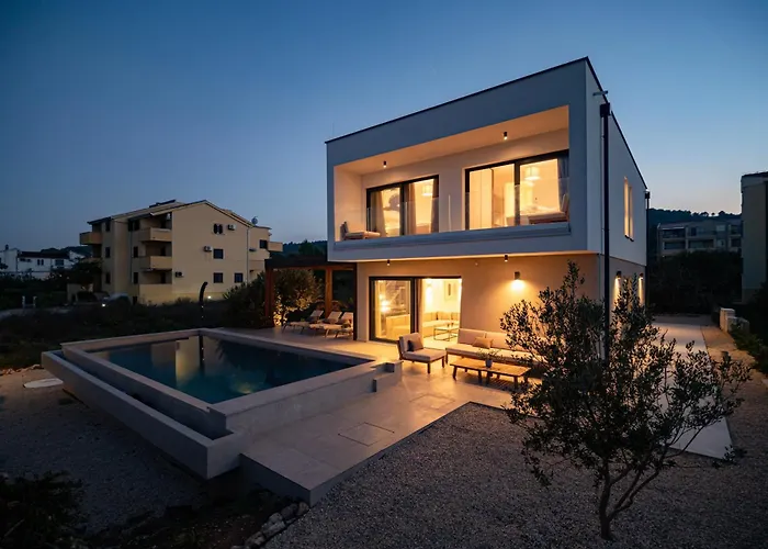 Courtside Luxury Dalmatia Villa *